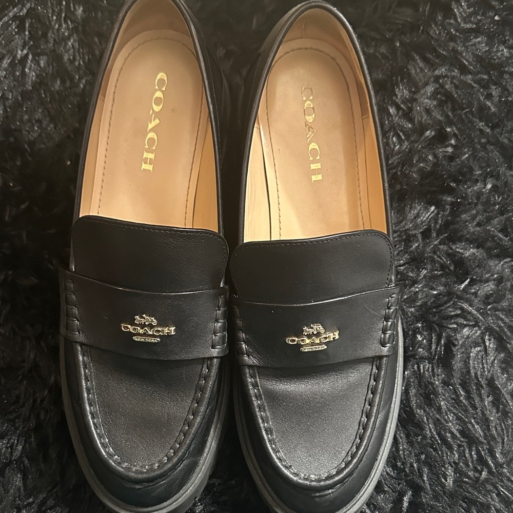 Coach Elegant Black Leather Loafers